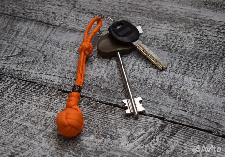 Брелок, подвес, темляк Обезьяний кулак, паракорд