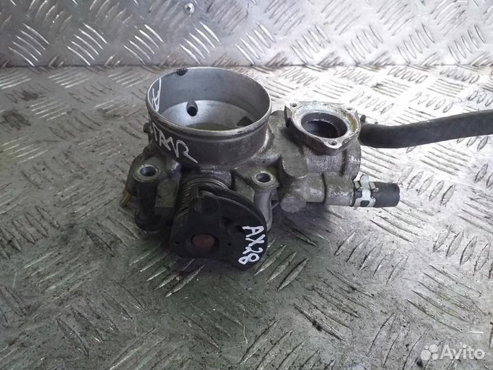 Дроссельная заслонка Мицубиси Спейс Стар MR578039