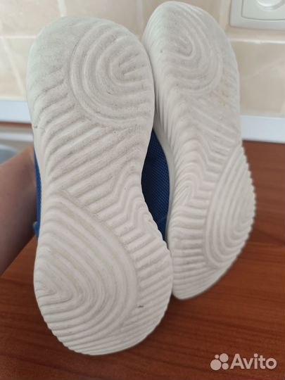 Кроссовки на мальчика 32 р