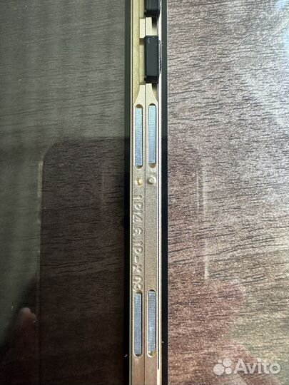 Чехол на iPhone 14 pro золотой