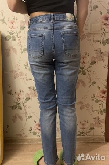 Джинсы для девочки