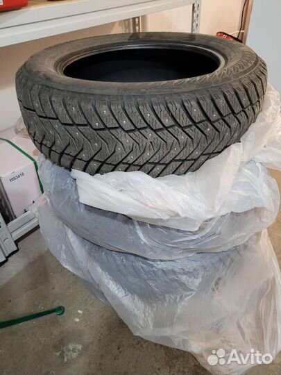 Yokohama Ice Guard IG65 215/60 R17 100T