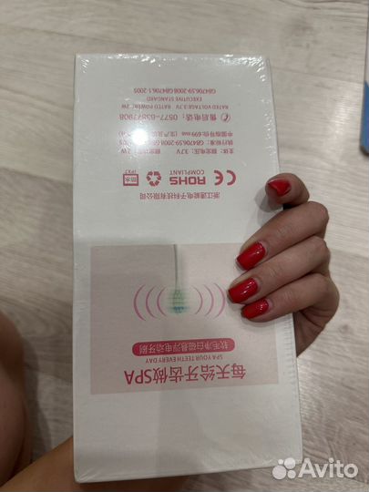 Электрическая зубная щетка