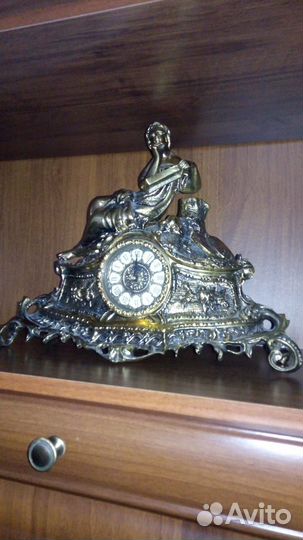 Часы настольные из бронзы