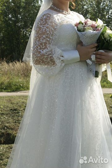 Свадебное платье