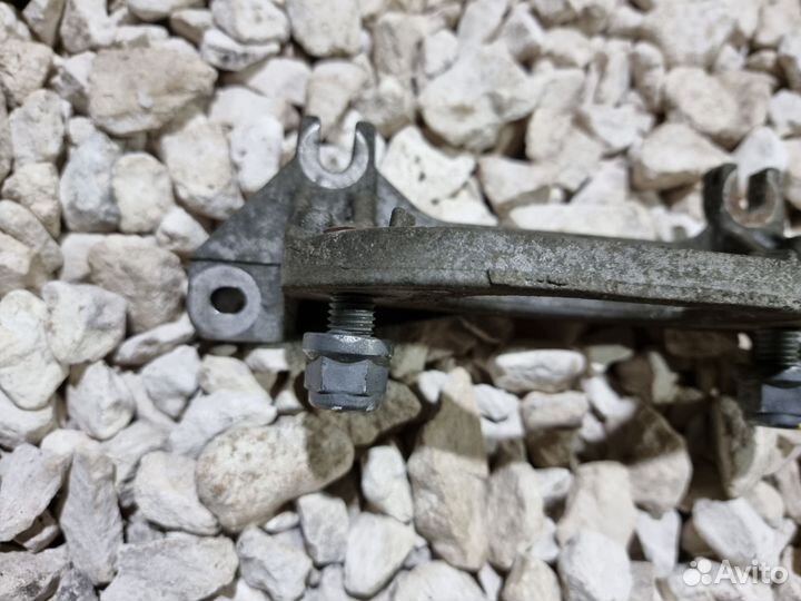 Кронштейн опоры Логан