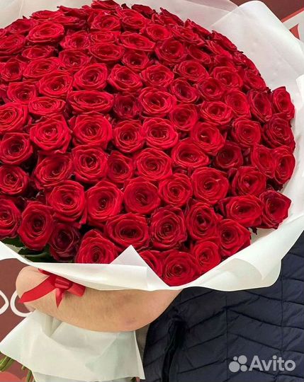 Метровые розы Доставка цветов