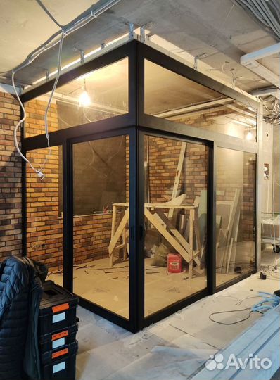 Перегородки алюминиевые стеклянные