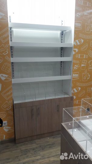 Стеллажи для магазинов (кондитерские изделия)