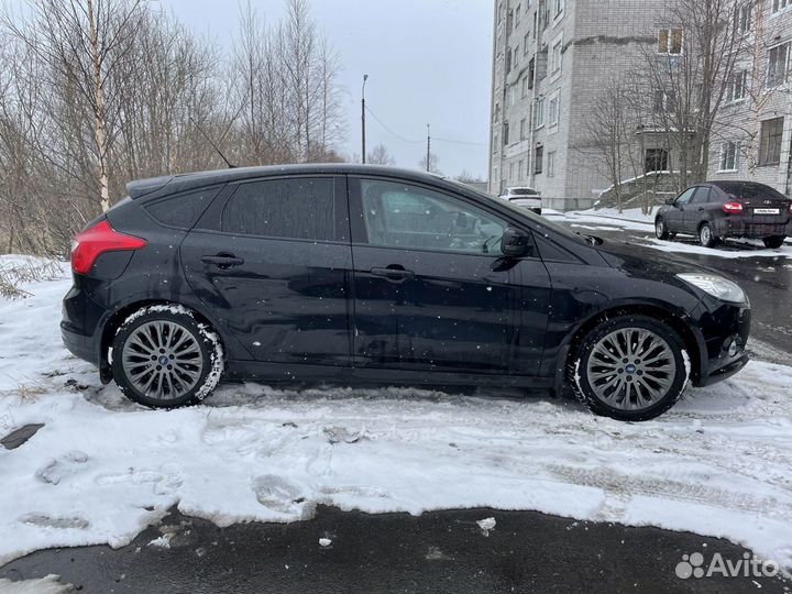 Ford Focus 1.6 AMT, 2011, 130 300 км