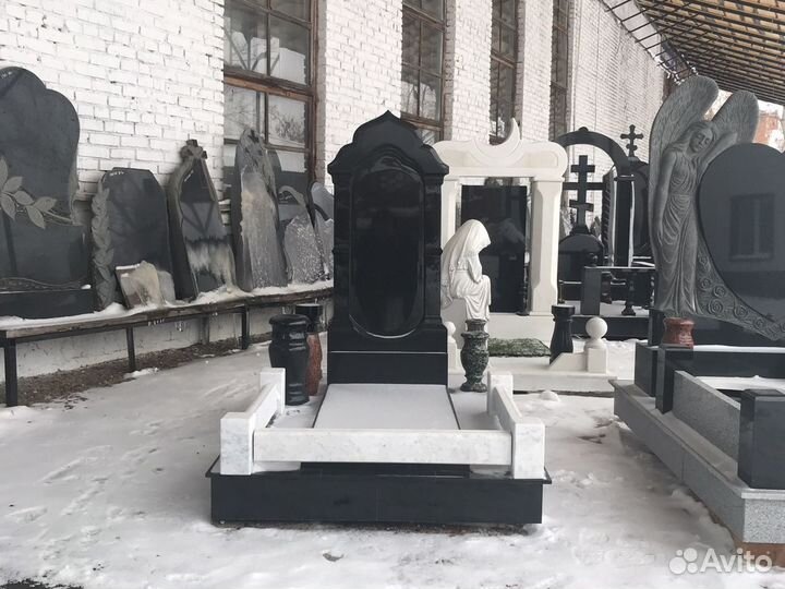 Памятники из гранита и мрамора