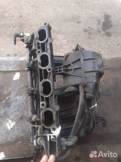 Впускной коллектор Ford Fiesta