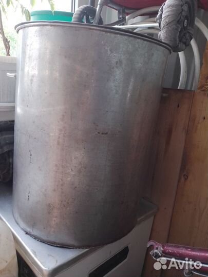 Бочка из нержавейки 45л и кастрюля алюминиевая 20л