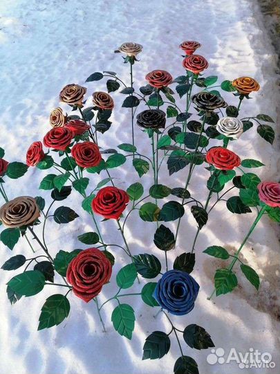 Розы холодной ковки покрыты грунтовка краска лак