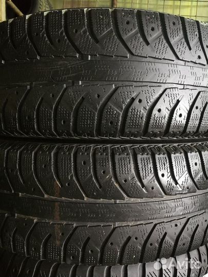 Bridgestone B70 225/70 R16