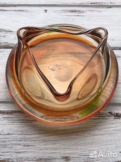 Пепельница цветное стекло