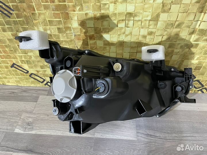 Фара передняя левая Isuzu D-Max 2020+ RG01
