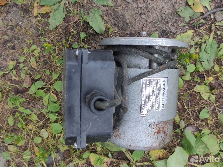 Электродвигатель 220