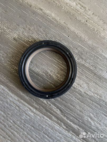 Сальник коленвала