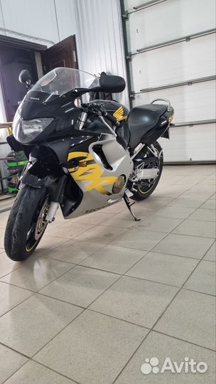 Honda cbr 600 f4