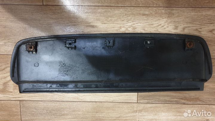 Ноздря капота subaru legacy bl5