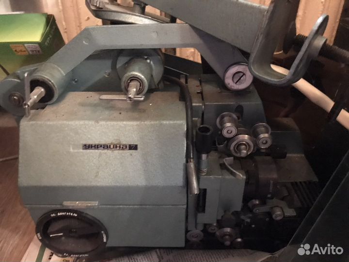 Кинопроектор Украина 7