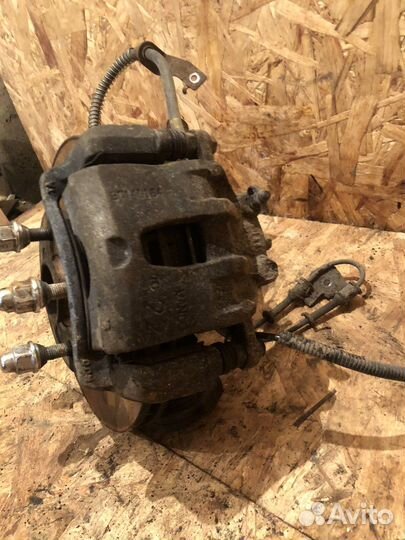 Кулак поворотный правый Hyundai Solaris 2015