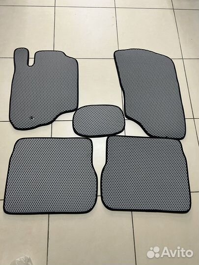 Коврики салона ева (EVA) Mitsubishi Outlander 1