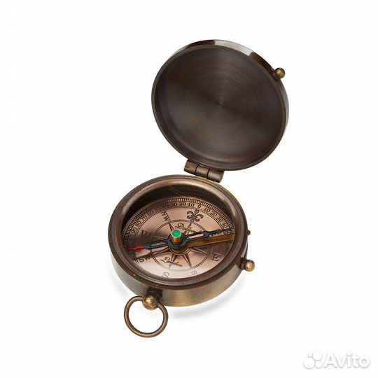 Компас с гравировкой карта мира в деревянном футля