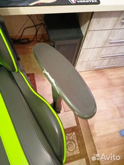 Компьютерное кресло