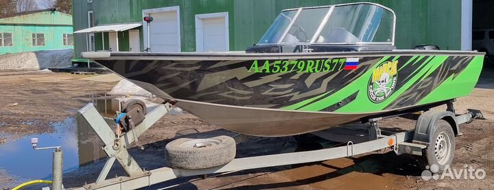 Катер Tracker pro guide V16