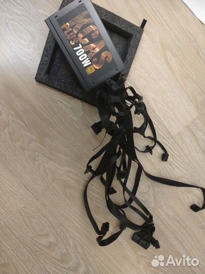 Блок питания Aerocool 700w kcas