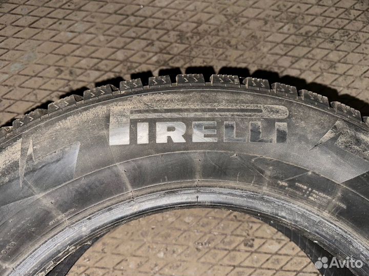 Pirelli Ice Zero 225/65 R17 106T