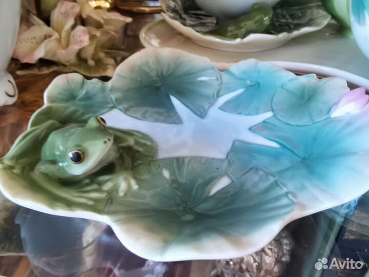 Фарфоровый сервиз