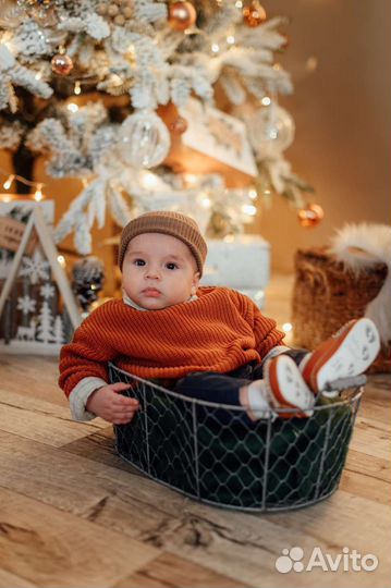 Вязаный свитер для малыша