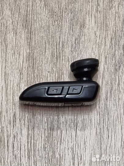 Bluetooth гарнитура Samsung к телефону D900