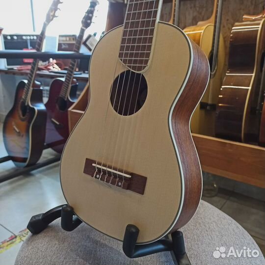 Гиталеле Flight GUT 350 SP/SAP Natural с чехлом