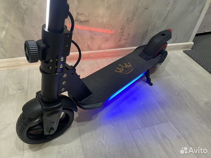 Детский электросамокат