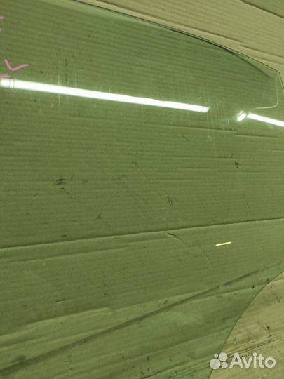 Стекло двери заднее левое заднее левое Bmw