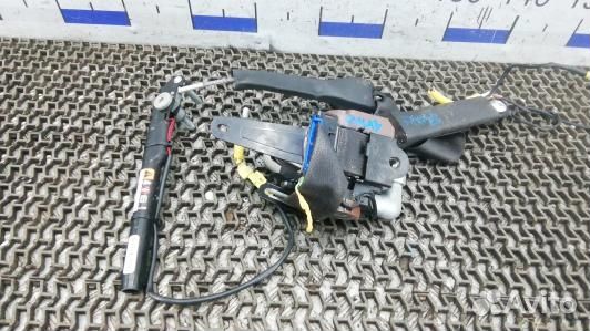 Ремень безопасности с пиропатроном сиденья передне