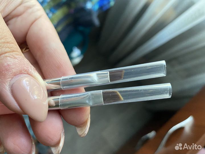 Кисть для бровей