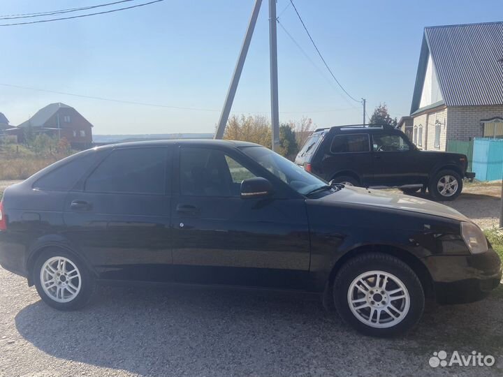 LADA Priora 1.6 МТ, 2010, битый, 230 000 км