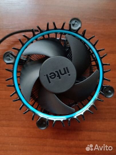 Кулер для процессора Intel Laminar RM1