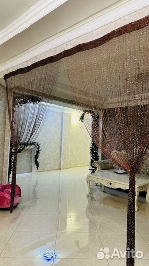 Золотые шторные нити