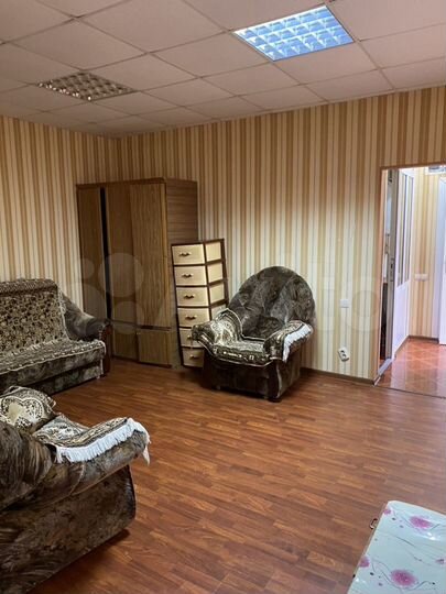 2-к. квартира, 40 м², 1/3 эт.