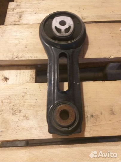 Подушка двигателя нижняя outlander 3