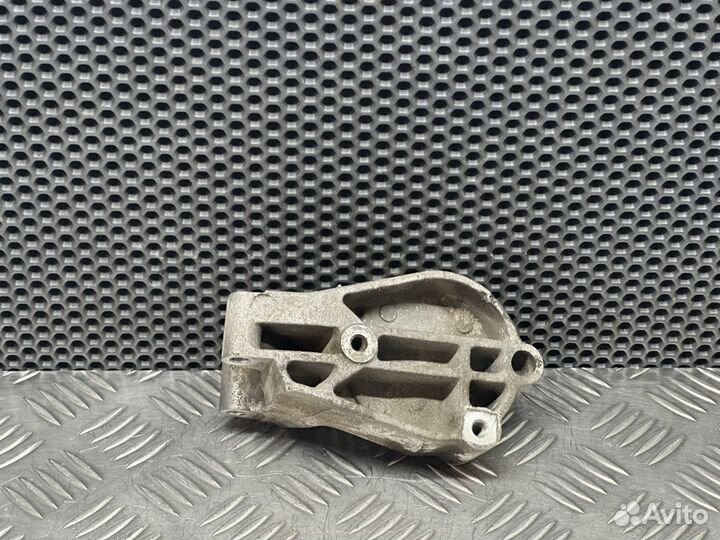 Кронштейн гур Chevrolet Cruze J300