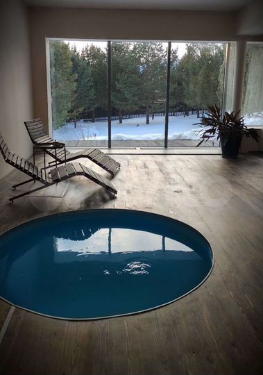 Коттедж 340 м² на участке 20 сот.