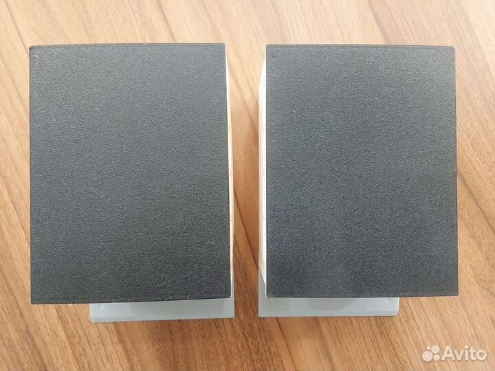 Гаражи с воротами для машинок