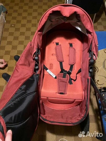 Коляска прогулочная